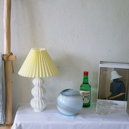 Lampe de Bureau Élégante en Plis