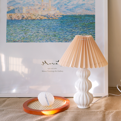 Lampe de Bureau Élégante en Plis