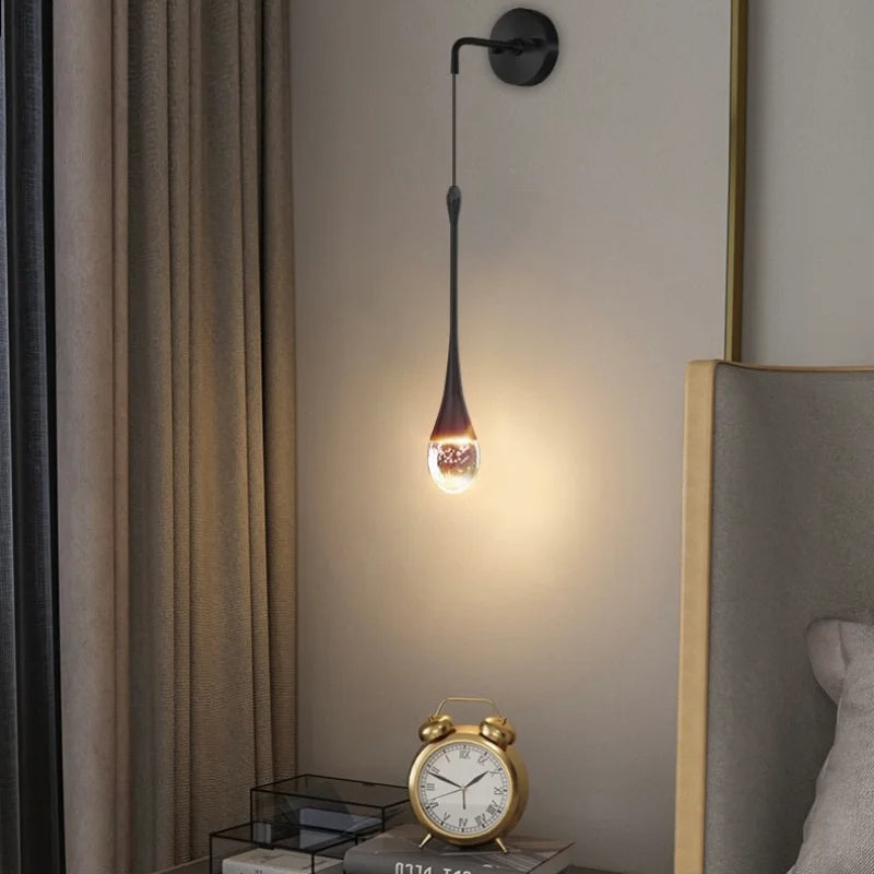 Lampe Murale Design LED Chaude avec Accents Or