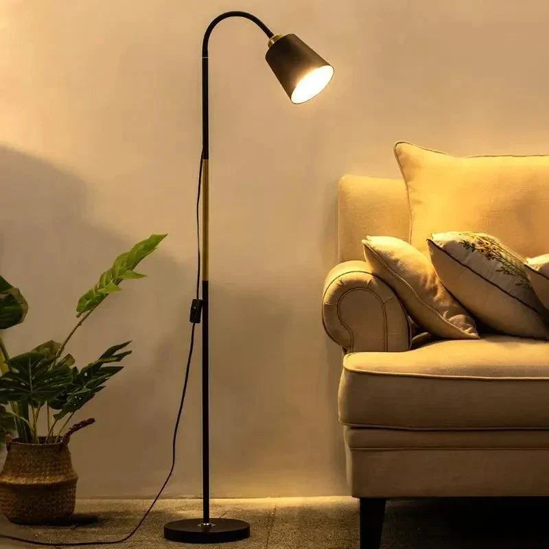 Lampe sur Pied Élégante et Économe en Énergie