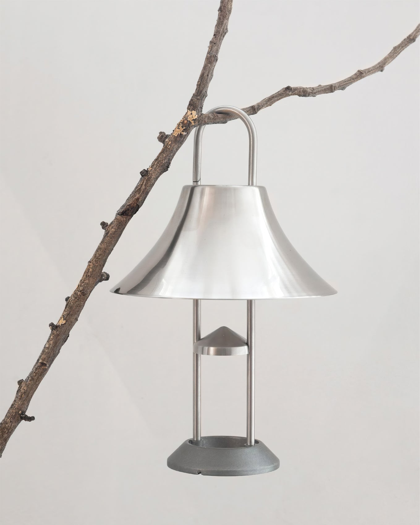 Lampe LED Compacte et Polyvalente