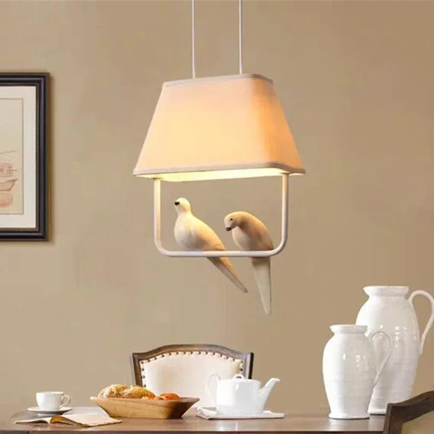 Lampe Suspendue Tressée en Fibre Naturelle Élégante