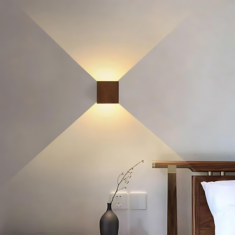 Lampe Murale Bois Nordique Élégante