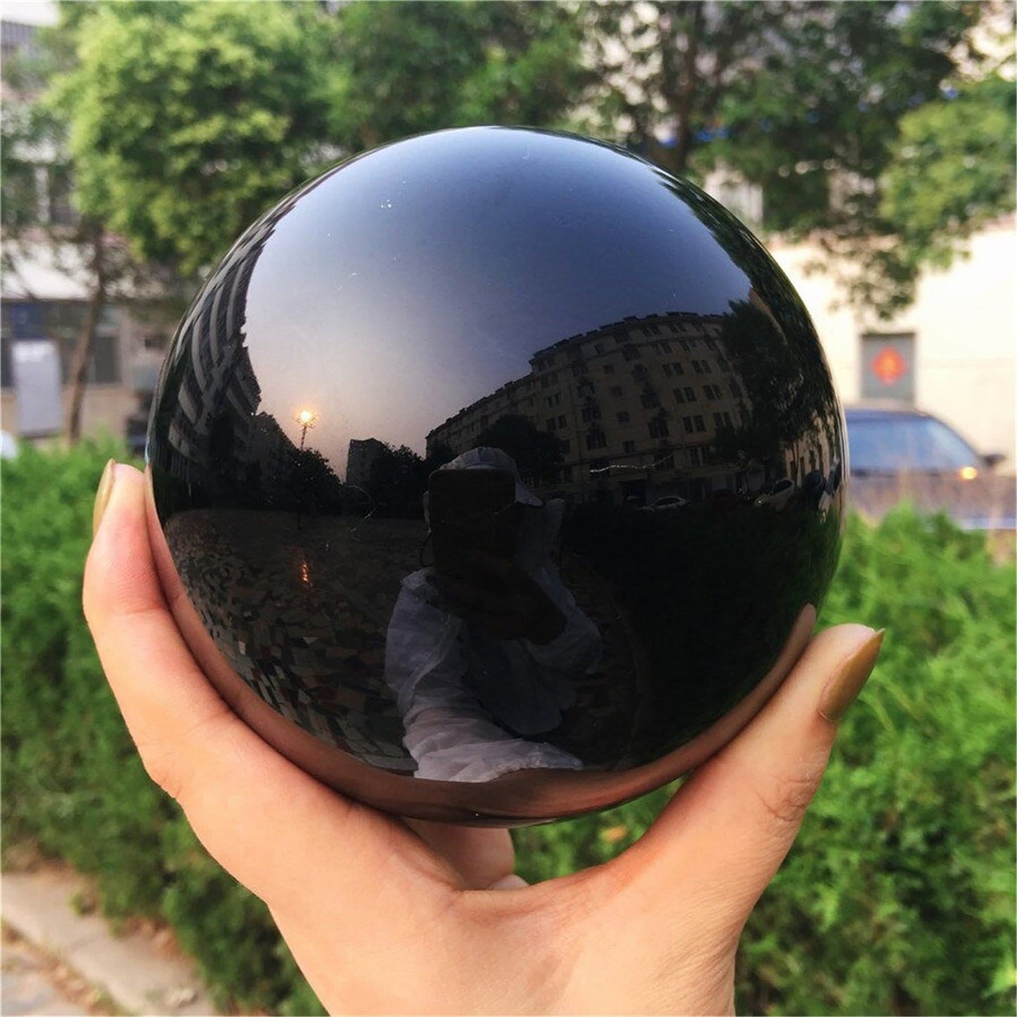 Décoration Intérieure Élégante - Sphère de Cristal Noir Brillant - Foivo
