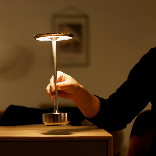 Lampe de Table Élégante à Ligne Géométrique - Foivo