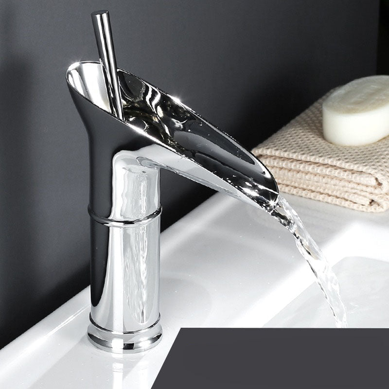 Robinet de Salle de Bain Antique à Bec Cascade Design Classique 10