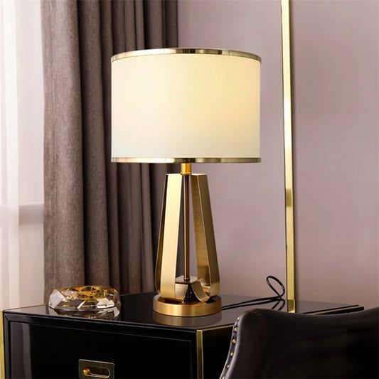 Lampe de Table Design Élégant et Économe en Énergie - Foivo
