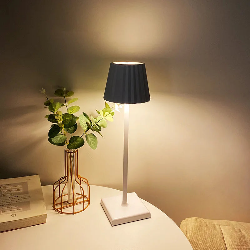 Lampe de bureau Élégante et Discrète