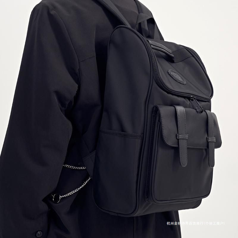 Sac à Dos Homme Moderne Polyvalent avec Compartiment Spacieux et Détails Contemporains 3