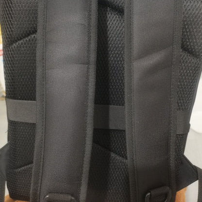 Sac à Dos Homme Moderne Polyvalent avec Compartiment Spacieux et Détails Contemporains 4