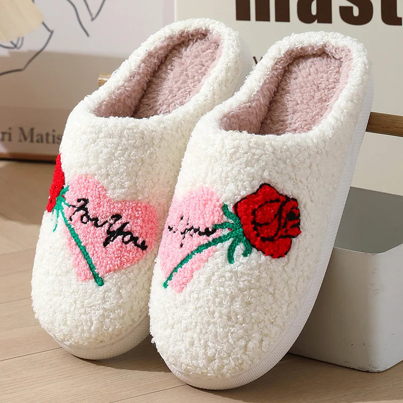 Chaussons douillets femme broderies de Noël