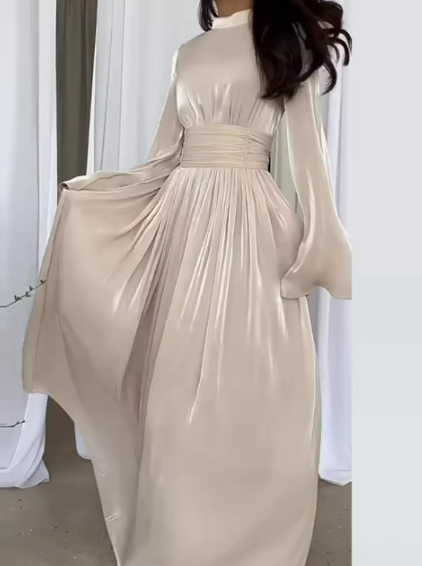 Robe Longue Élégante aux Couleurs Vibrantes