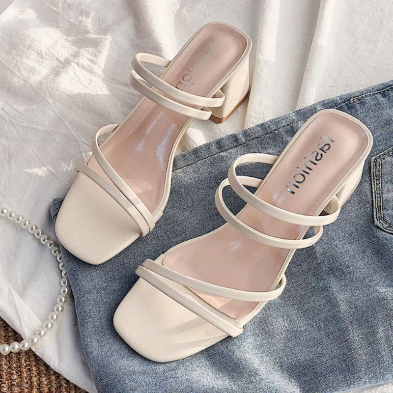Chaussures Femmes à Talon Bloc Fashion