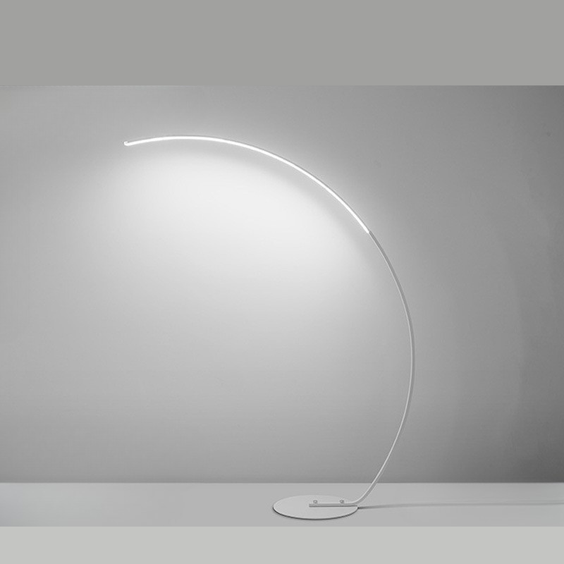 Lampe sur Pied LED Design avec Réglage de Hauteur