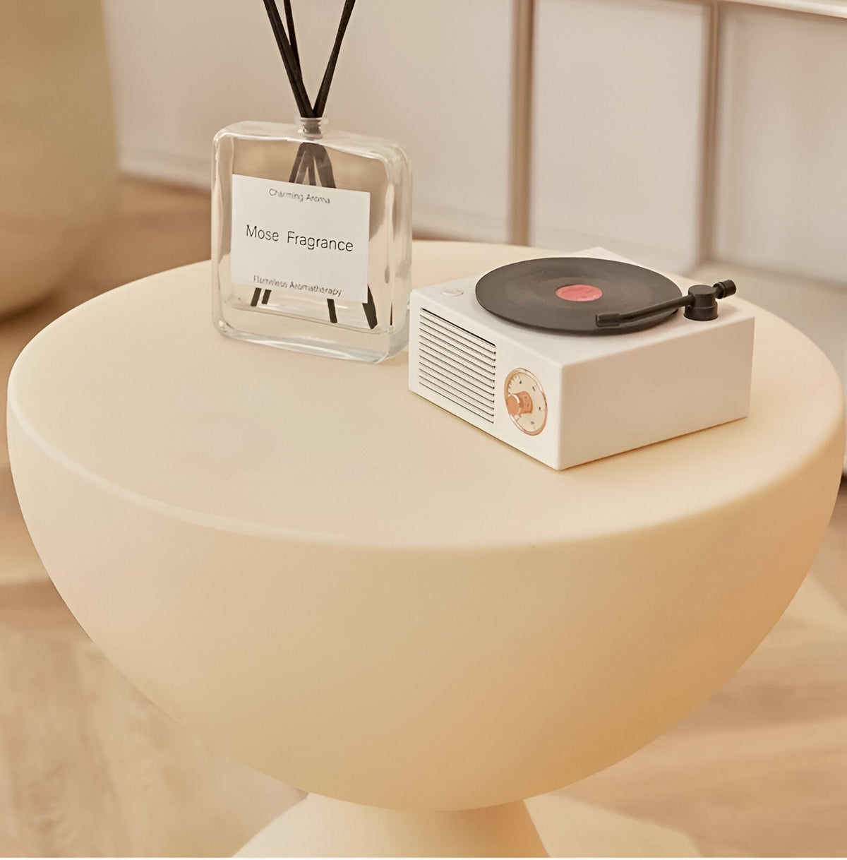 Table basse ronde Unisexe en plastique design fonctionnel