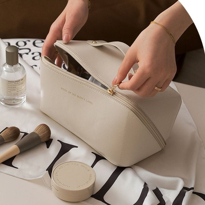Trousse à Cosmétiques Pratique et Moderne pour Femmes 1