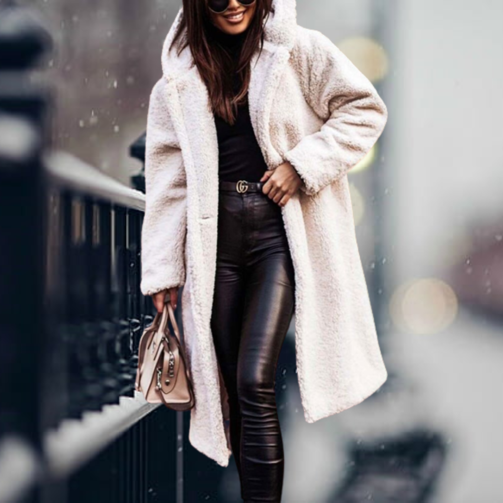 Veste longue en fausse fourrure douce et élégante