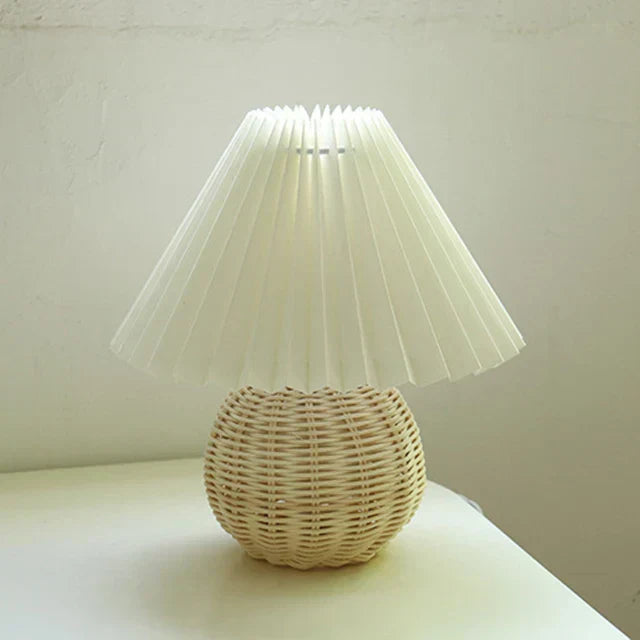 Lampe de Table Élégante aux Ombres Plissées - Éclairage de Chevet Rétro Charmant