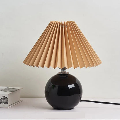 Lampe de Table Élégante aux Ombres Plissées - Éclairage de Chevet Rétro Charmant