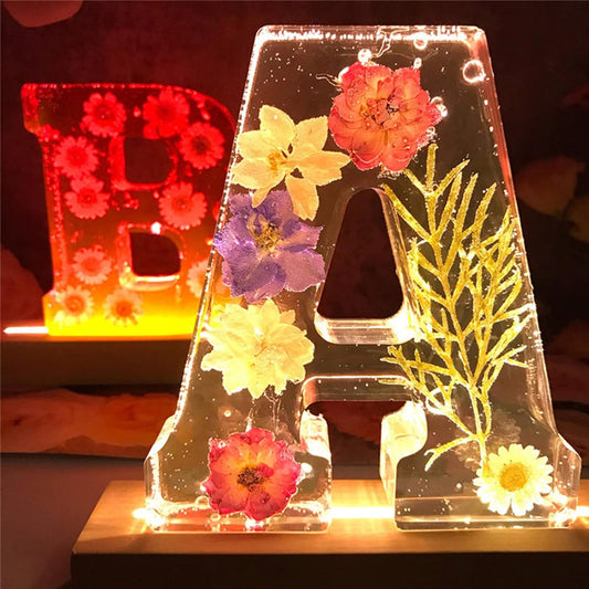 Lampe Résine Élégante aux Fleurs Séchées - BlxckFR