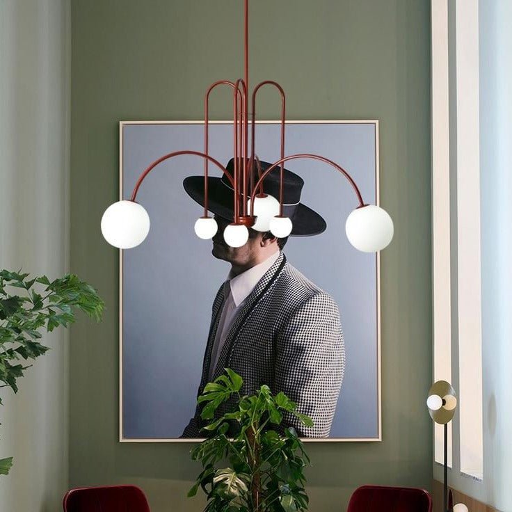 Lustre Design en Métal Courbé avec Élégance
