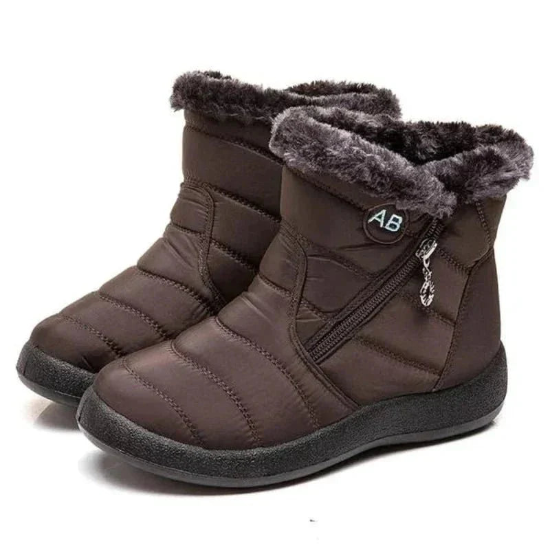 Bottes Hivernales Douillettes et Imperméables avec Fourrure