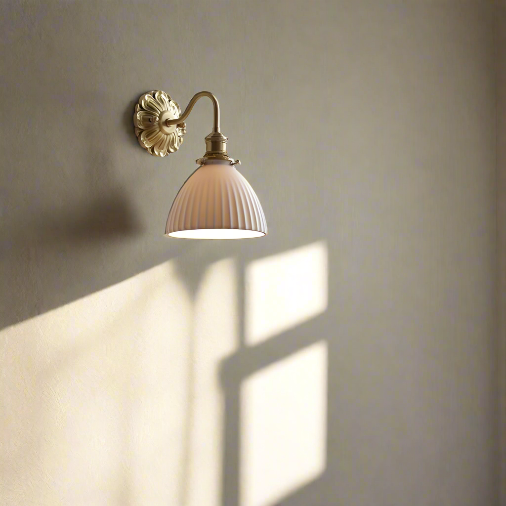 Lampe Murale Design en Métal et Faïence - Chic Intérieur Élégant