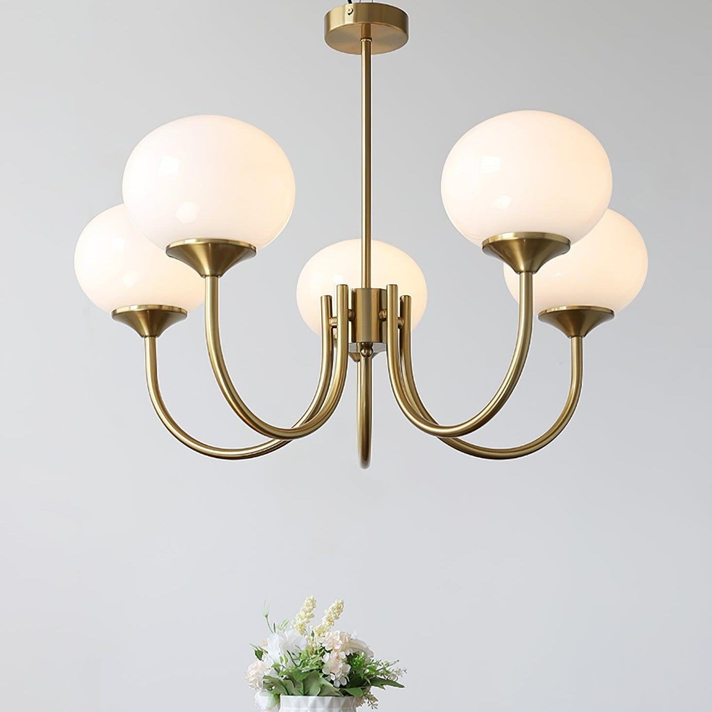 Lustre Élégant en Laiton Suspendu