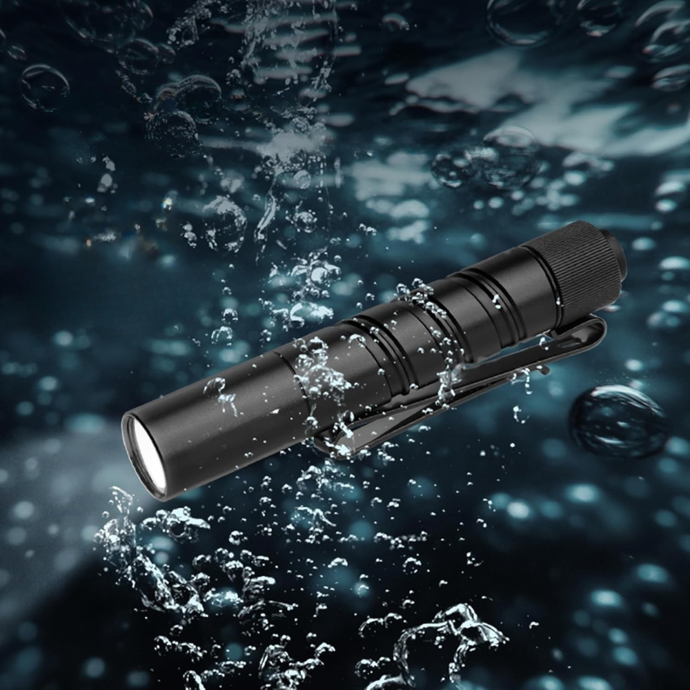 Lampe de Chasse Torche LED Compacte