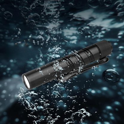 Lampe de Chasse Torche LED Compacte