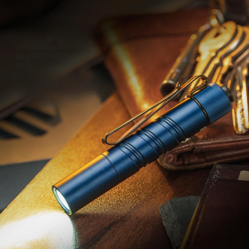 Lampe de Chasse Torche LED Compacte - BlxckFR