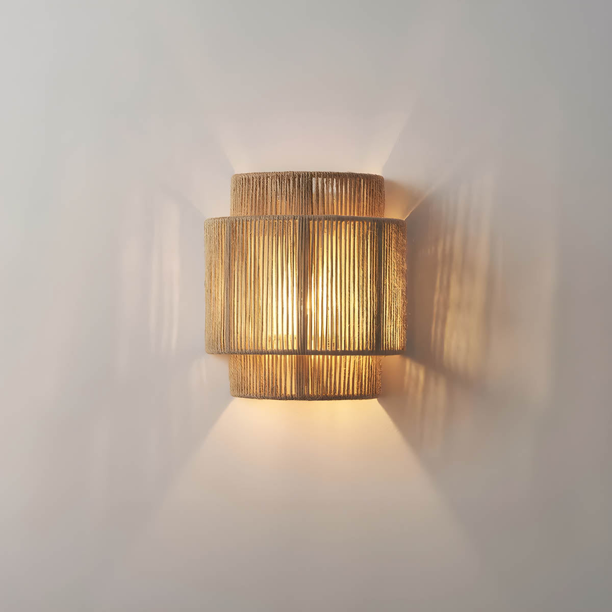 Lampe Murale Tressée en Fibre Naturelle – Déco Chalet Chic - Foivo