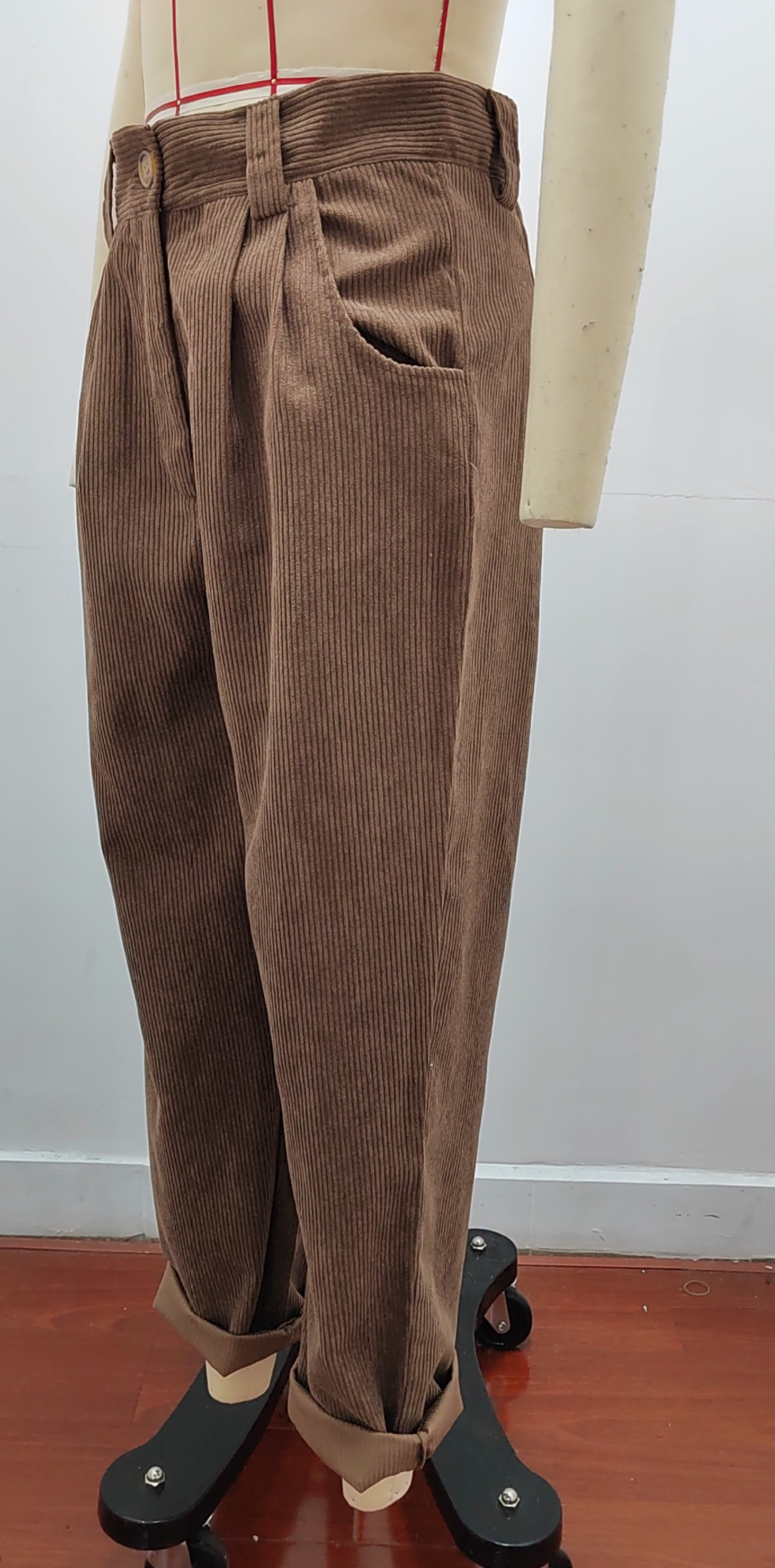 Pantalons Velours Doux et Chic