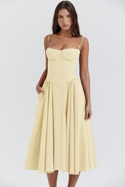Robe Femelle Cintrée Chic