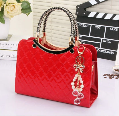 Sac à main femme chic en cuir lisse bordeaux - Foivo