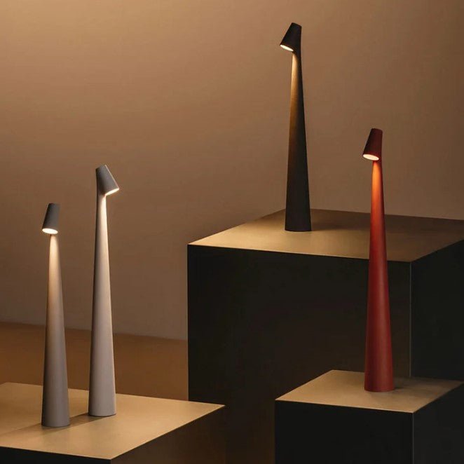 Lampe de Bureau LED Compacte - Design Moderne avec Réglage d'Intensité - Foivo