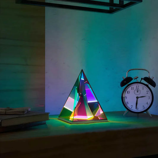 Lampe Pyramidale Colorée Lumineuse - BlxckFR