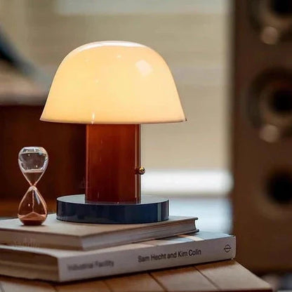 Lampe de Table Originale en Bois avec LED – Style Rustique et Chic