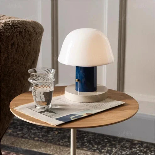 Lampe de Table Originale en Bois avec LED – Style Rustique et Chic
