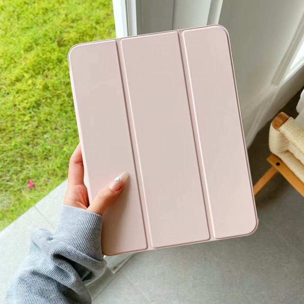 Étui iPad Fin Magnétique en Silicone Souple